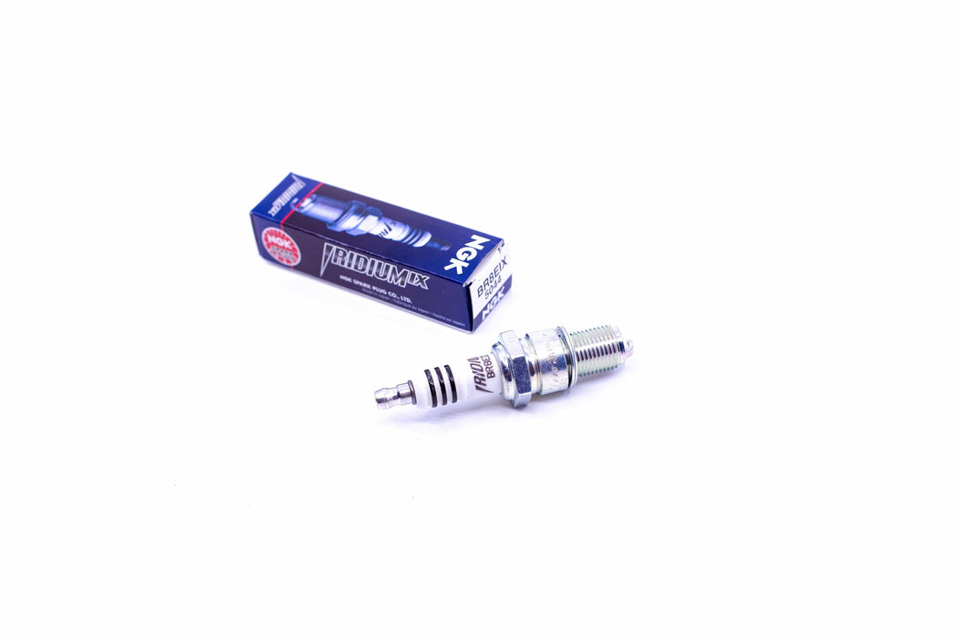 BR8EIX - NGK Iridium IX Spark Plug (1)
